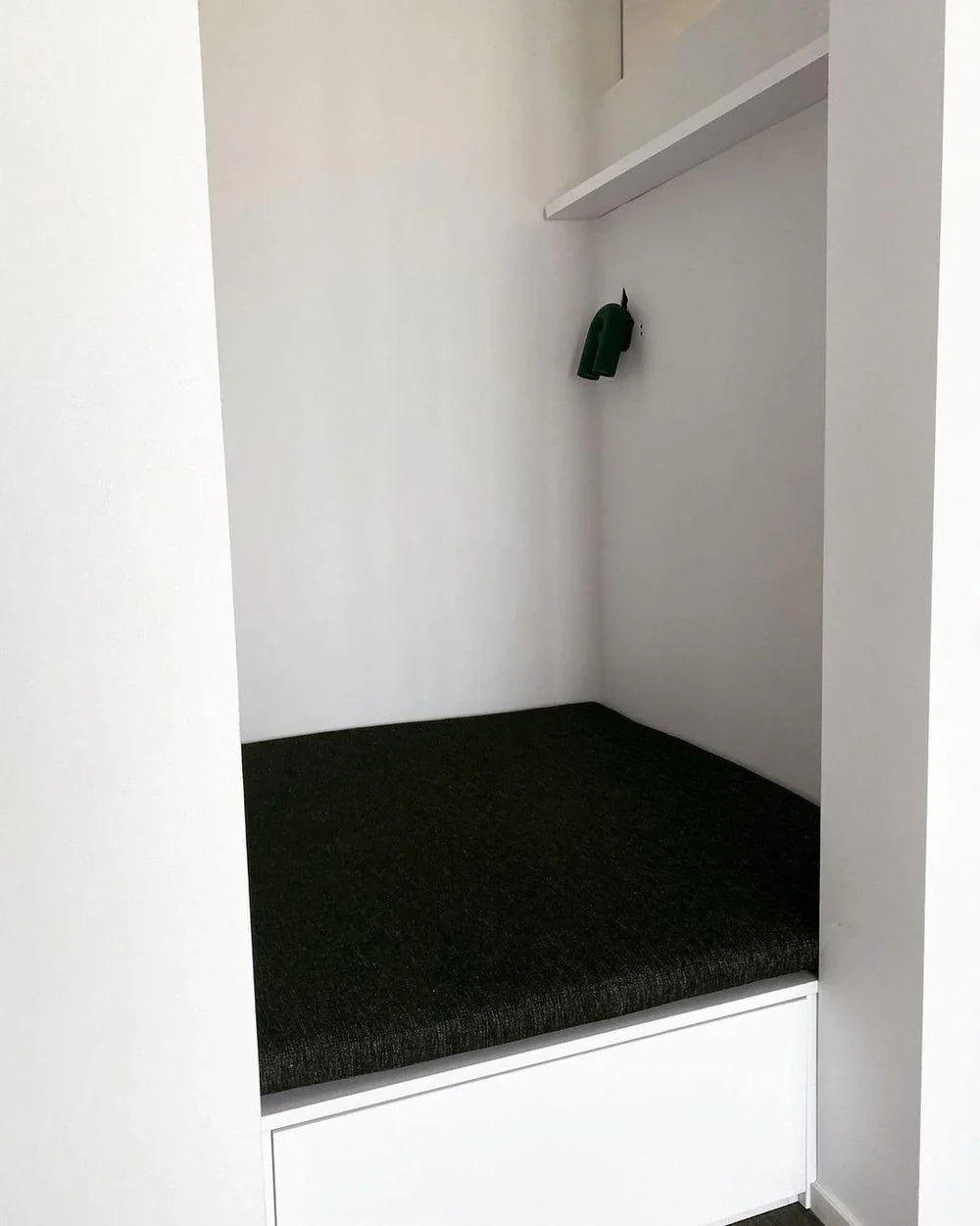 Nowoczesna Lampa Ścienna LED w Kształcie Łuku