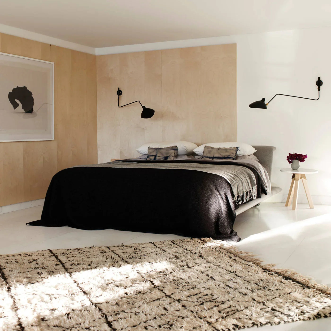 Designerska lampa ścienna z podwójnym ramieniem – regulowana lampa kinkietowa do salonu, biura lub sypialni