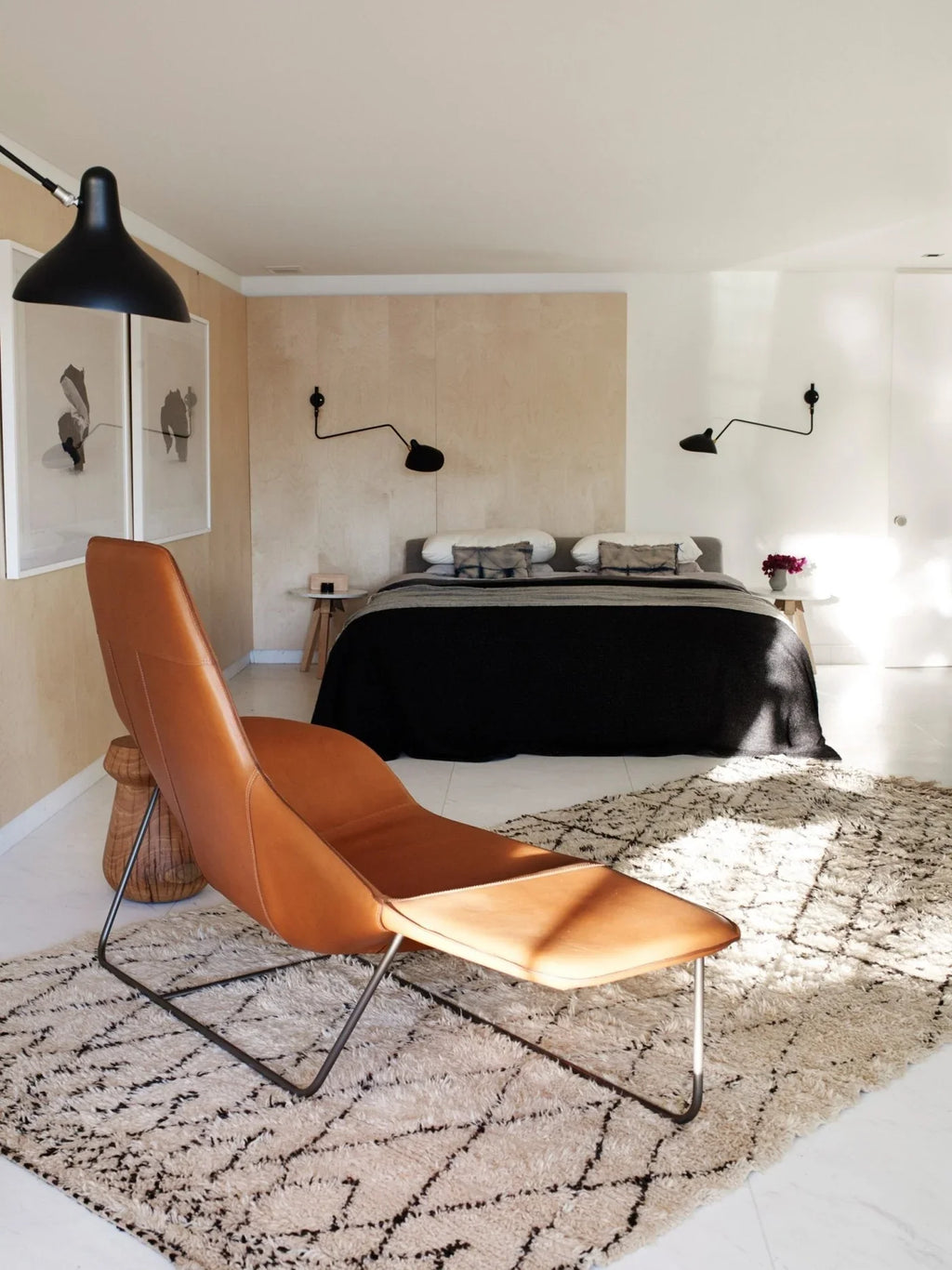 Designerska lampa ścienna z podwójnym ramieniem – regulowana lampa kinkietowa do salonu, biura lub sypialni