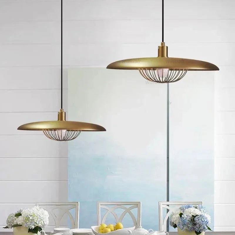 Industrialna Lampa Wisząca z Metalowym Kloszem i Ażurowym Koszykiem