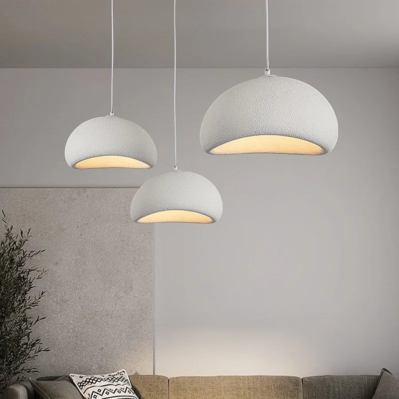 Lampa sufitowa wisząca LED w stylu wabi-sabi