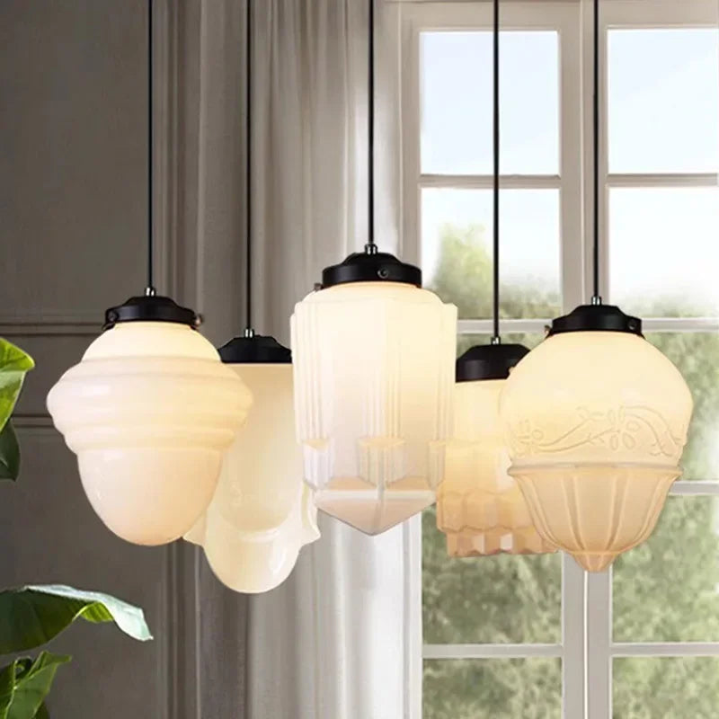 Geometryczna Lampa Wisząca z Białego Mlecznego Szkła – Styl Vintage