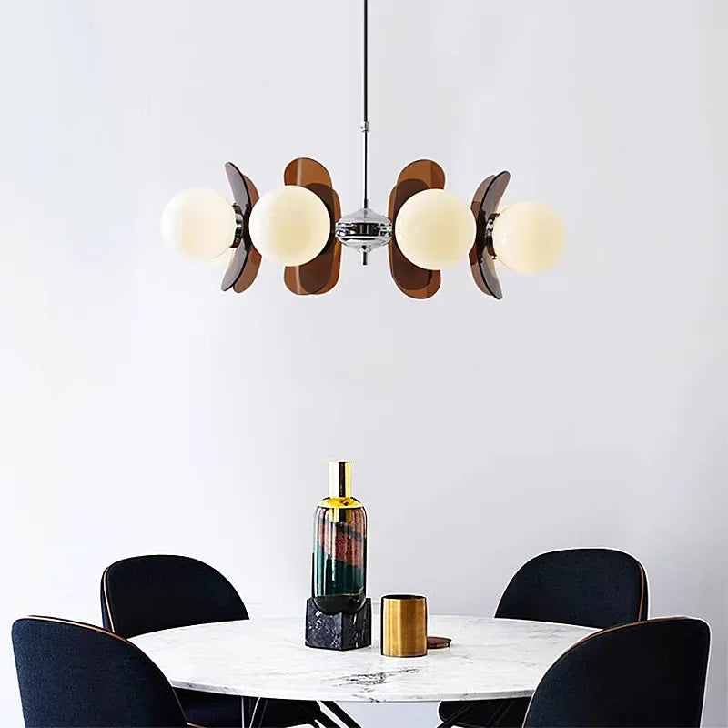 Lampa Wisząca Żyrandol Retro Modern z Kloszami Kuli Bauhaus