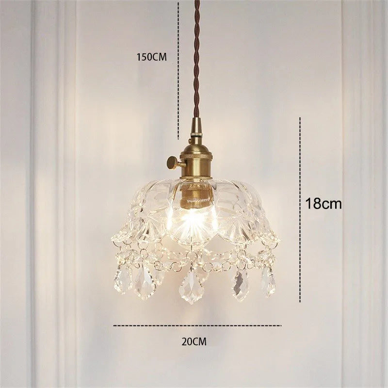 Lampa wisząca szklana retro kryształowa z mosiężnym wykończeniem