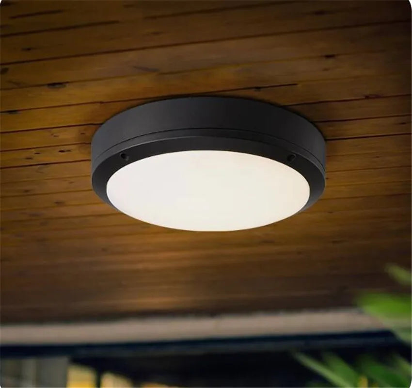 Nowoczesna lampa sufitowa LED do zastosowań zewnętrznych i wewnętrznych