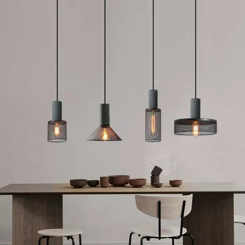 Industrialna lampa wisząca loft LED z metalowym kloszem siatkowym