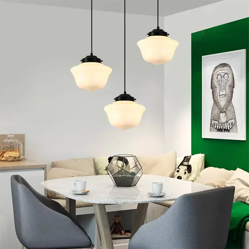 Geometryczna Lampa Wisząca z Białego Mlecznego Szkła – Styl Vintage