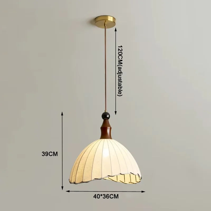 Lampa Wisząca Retro z Jedwabnym Kloszem i Drewnianym Wykończeniem