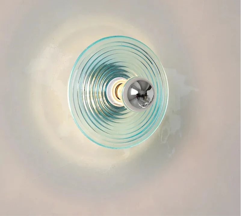 Nowoczesna Lampa Ścienna ze Szklanym Kloszem