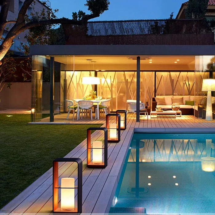 Nowoczesna Lampa Ogrodowa LED w Geometrycznej Ramie