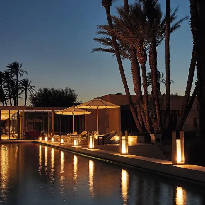 Nowoczesna Lampa Ogrodowa LED w Geometrycznej Ramie