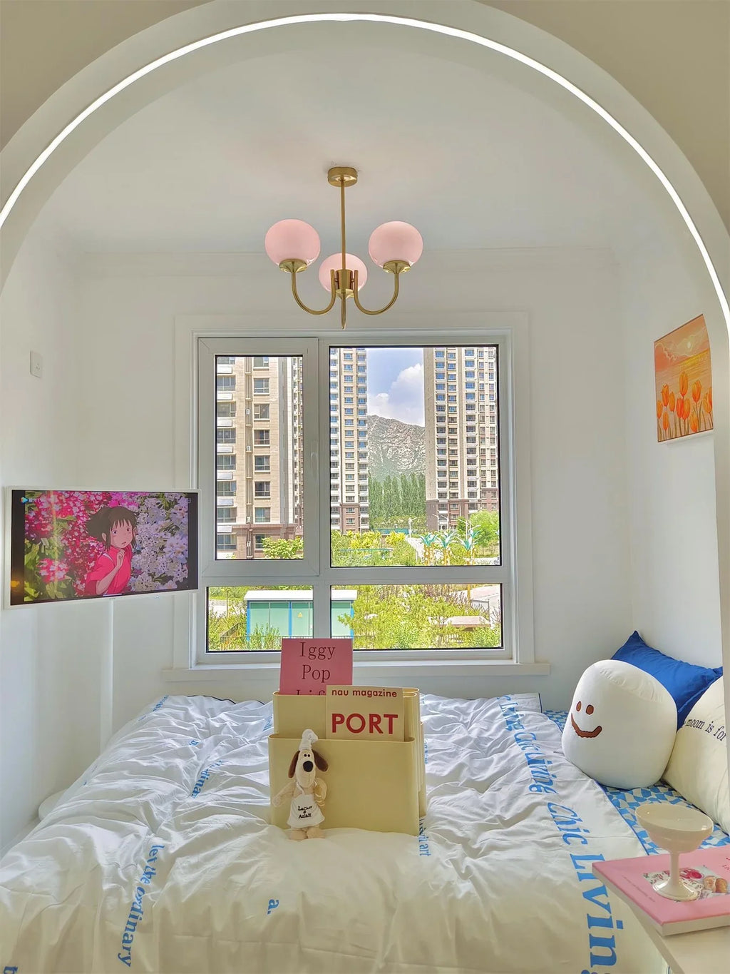 Lampa wisząca żyrandol w stylu retro glamour z kulistymi kloszami