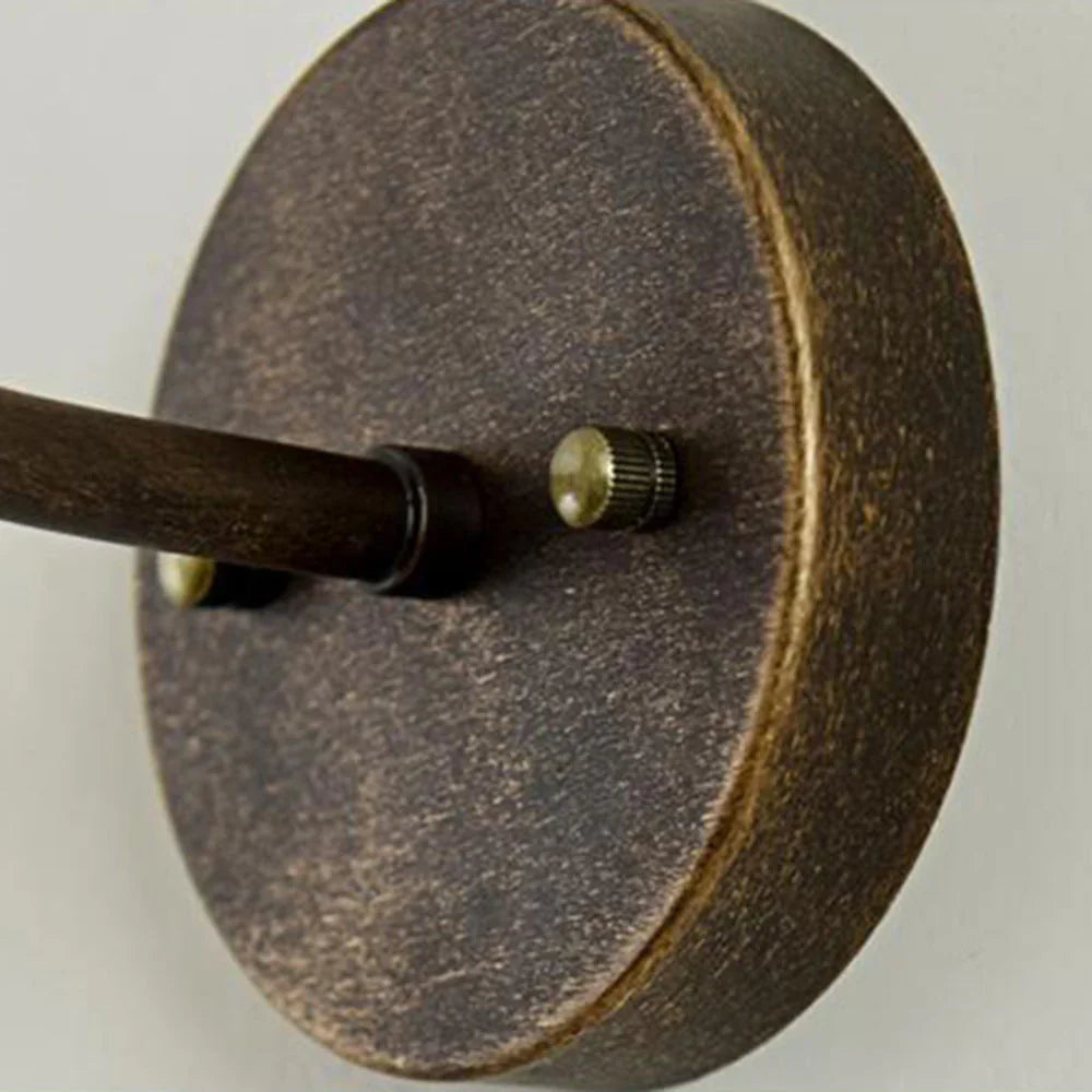 Industrialna lampa ścienna retro – kinkiet w stylu vintage