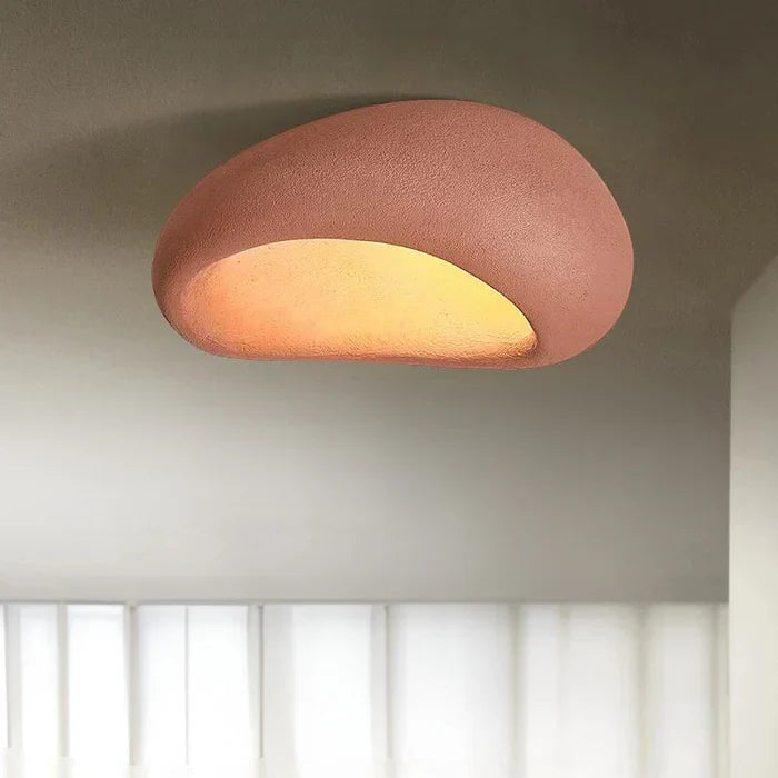Lampa sufitowa LED w stylu wabi-sabi – plafoniera dekoracyjna o organicznym kształcie
