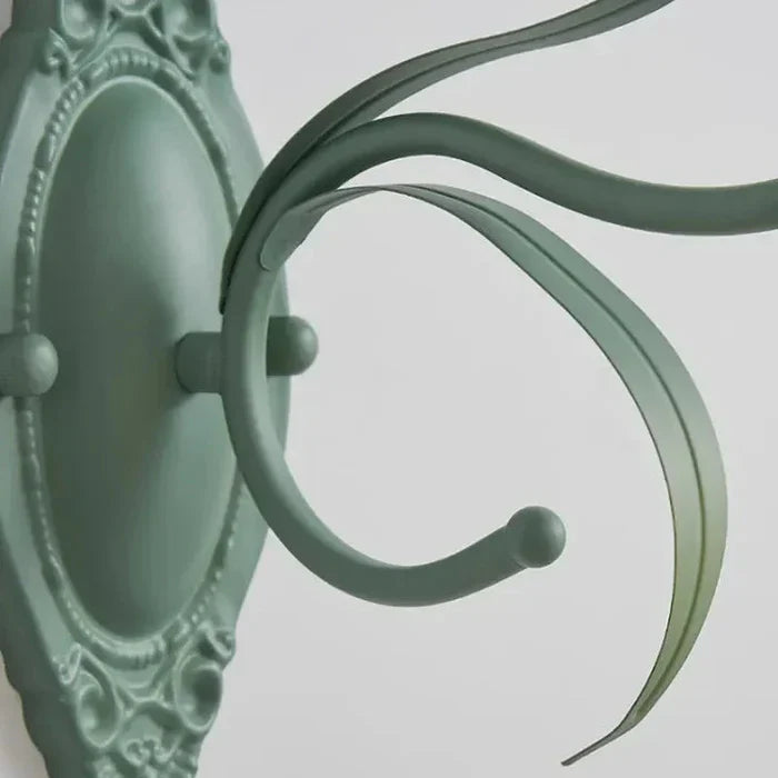 Kinkiet Ścienny w Kształcie Kwiatu – Elegancja i Styl